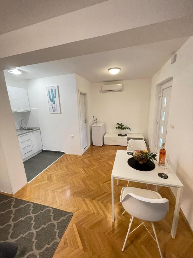 Apartment Maria Zadar Exteriör bild